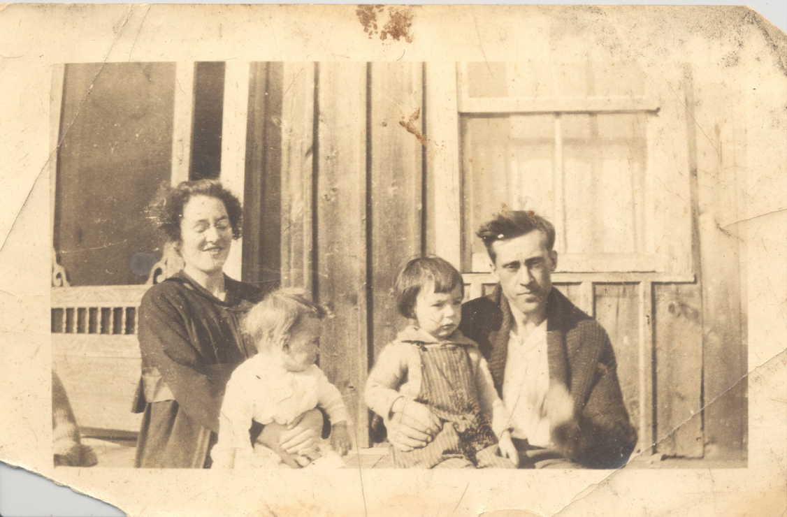 Olivine and Alexandre with children