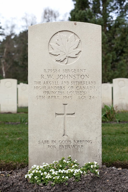 Grave marker, Sgt Robert William Johnson