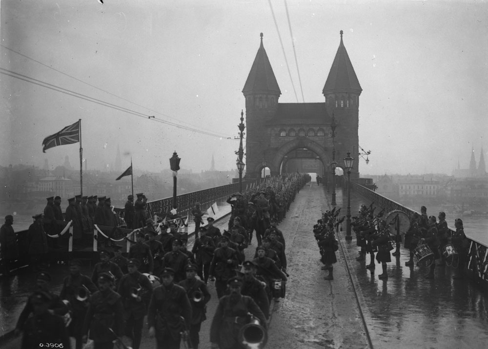 December 1918, Rhine River, Germany